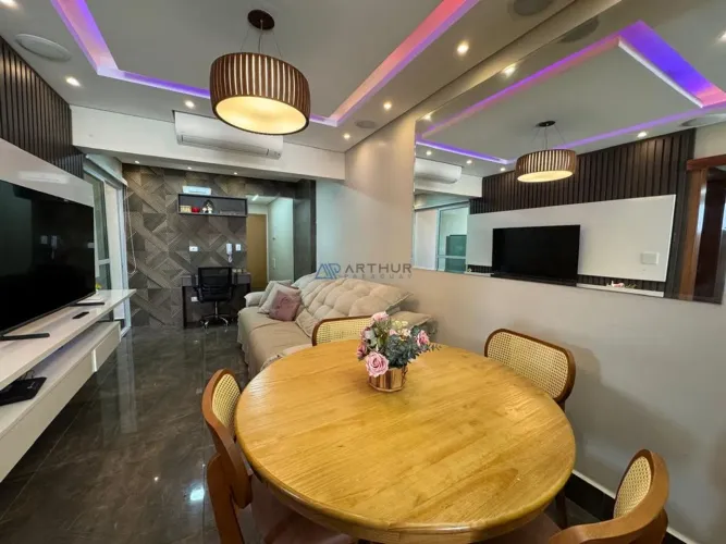 Apartamento à venda em Praia Grande com 2 dormitórios bairro do Boqueirão