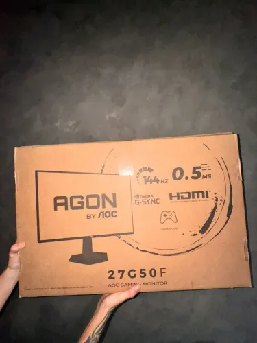 Monitor Aoc 27 polegadas 144hz - LACRADO