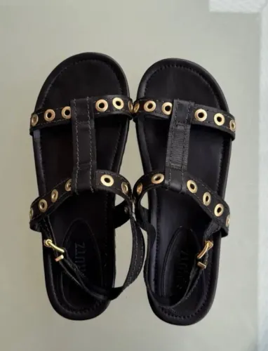 Sandália flatform preta SCHUTZ