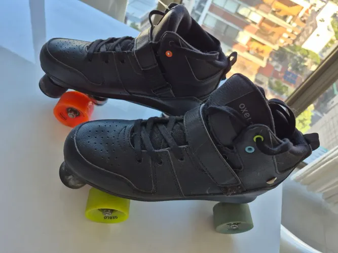 Patins masculinos Quadriciclos pretos clássicos num 42/44