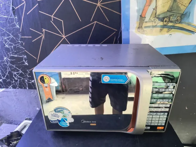 Microondas Midea 32L