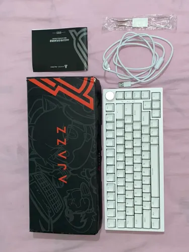 Attack Shark AK820 Teclado mecânico 75% 