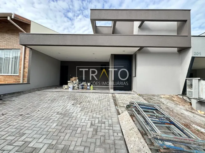 Casa térrea à venda em Condomínio fechado, Residencial Club Portinari