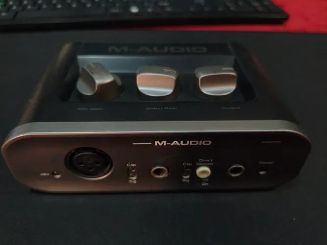 Interface de audio M-Audio