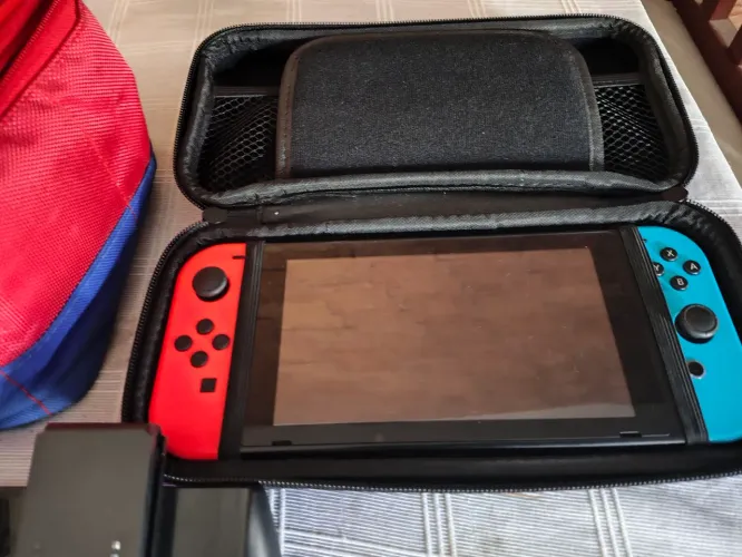 Vídeo game Nintendo suite V2 com maleta console jogos na memória