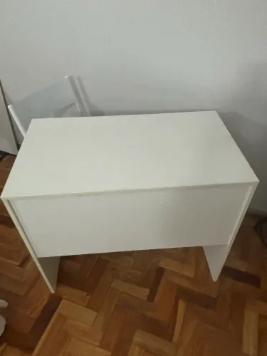 Mesa e cadeira de estudos