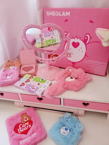 Kit completo SHEGLAM x Care Bears Ursinhos Carinhosos - Edição Limitada