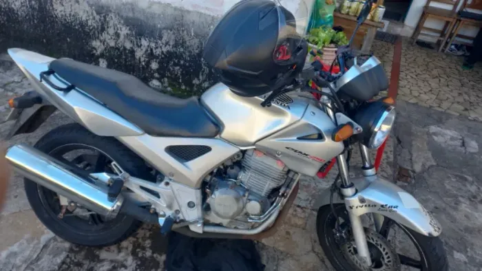 Cbx Twister 2005