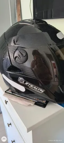 Capacete pouco usado