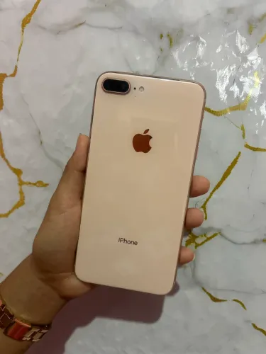iPhone 8 Plus 