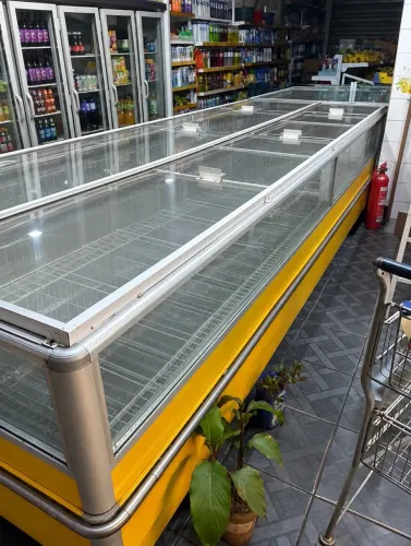 Ilha de Congelados Comercial 5,5m