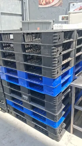 PALLETS 1,10X1,10