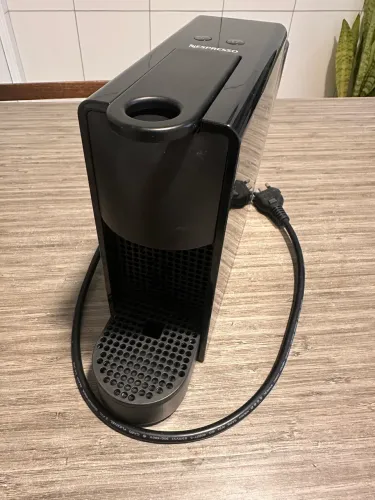 Cafeteira Essenza Mini Nespresso - 220 volts
