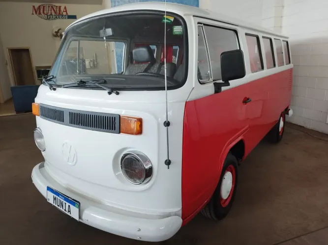 Volkswagen Kombi Lotação 1.6 MPI (álcool) 1996