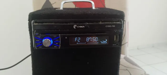 Dvd automotivo.