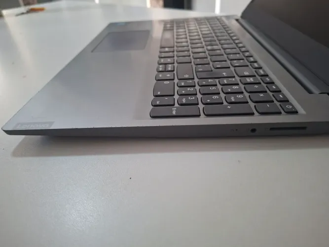 Notebook Lenovo IdeaPad S145 - Intel Core i5 8ª Geração | Rápido e Pronto para Uso