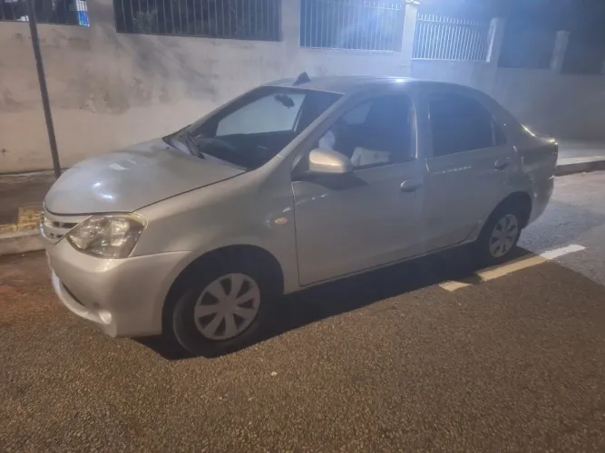 Toyota Etios X Sedan 1.5 Flex 16V 4P Mec. 2016