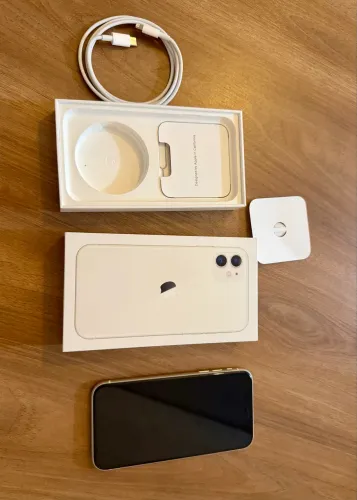 iPhone 11