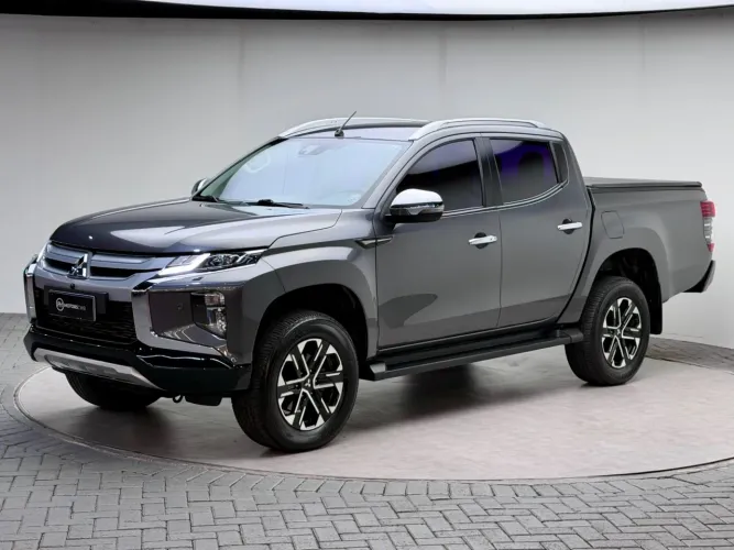 Mitsubishi TRITON HPE-S 2.4 CD 4X4 TB Diesel Aut. 2023