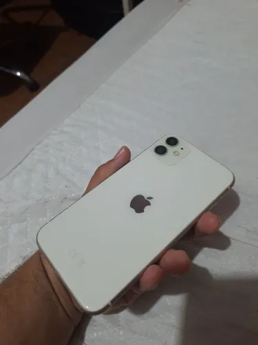 Iphone 11 64 gb (Leia a Descrição)