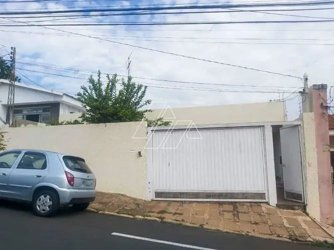 Casa com 3 quartos (1 suíte) e 2 vagas para aluguel no Boa Vista Marília/SP