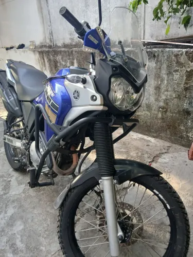 Moto yamaha tenere 250