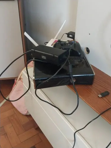 Vendo Xbox 360 desbloqueado com problema na leitura 