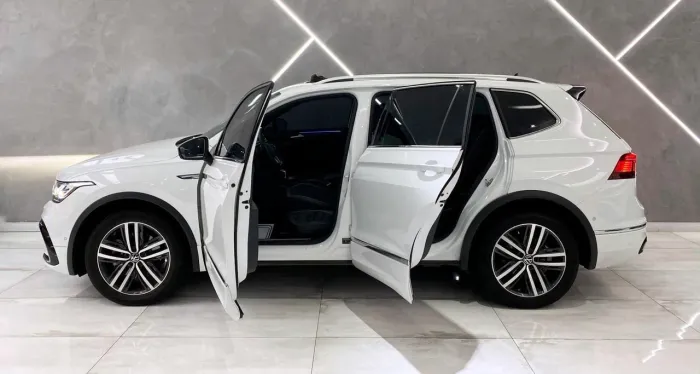 Volkswagen Tiguan Allspac R-line 300 TSI 2.0 2024