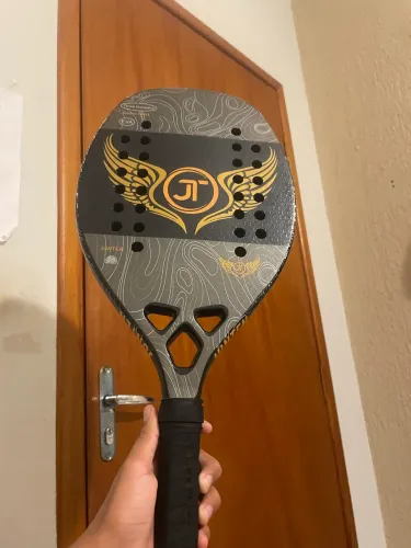 Raquette de beach tennis , no precinho pra sair logo poucas vezes usada 