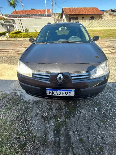 Renault Megane Grand Tour Dynam. Hi-flex 1.6 16V 2012