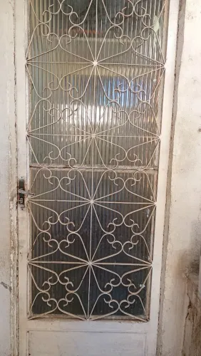 Alugo Casa. Vila Queiroz. Próximo ao BRT Vila Queiroz.