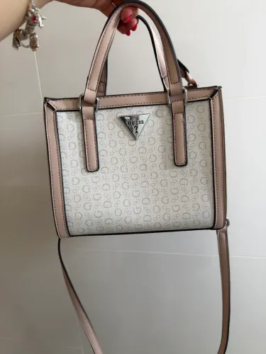 Bolsa Guess original nova - nunca usada 