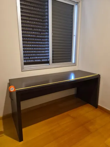 Oportunidade: mesa de trabalho em MDF