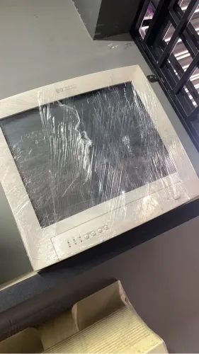 MONITOR CRT HP ANOS 2000
