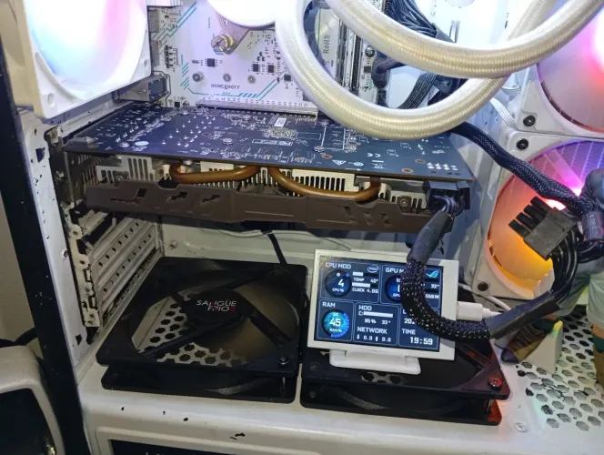 RX 580 8gb roda tudo em Full HD