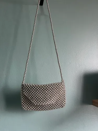 Bolsa miçangas prateadas