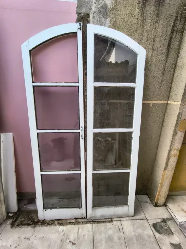 Porta Balcão de Madeira