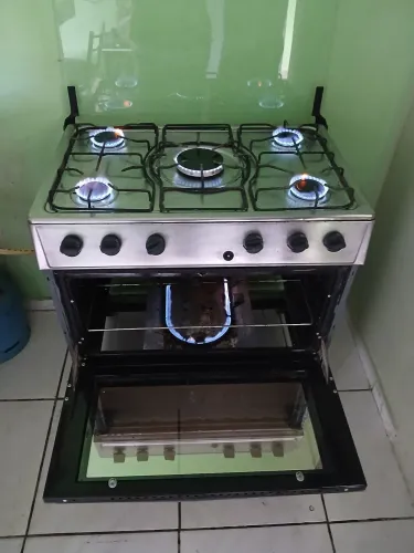 Vendo esse fogão não e eletrico