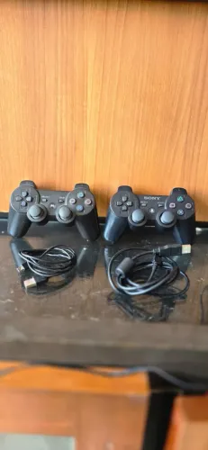 2 Controles PS3 - 1 Original + 1 Paralelo - Aceito Trocas em Gabinete , kit fans para PC