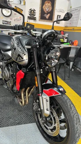 Triumph Trident 660