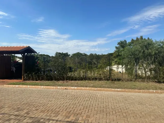 Chácara à venda em Condomínio Riviera do Nascente em Alvorada do Sul
