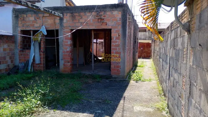 Sobrado à Venda, Roseira Velha - Roseira
