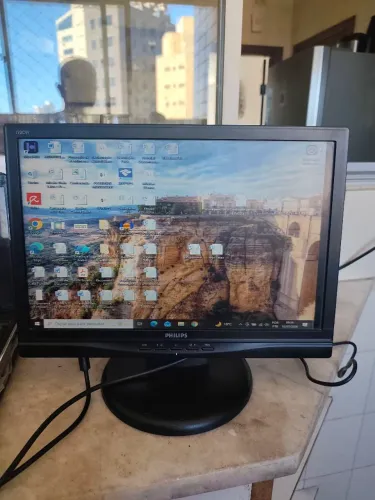 Monitor Philips 17 Polegadas LCD