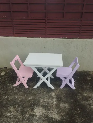 Mesa com 2 cadeiras infantil dobráveis
