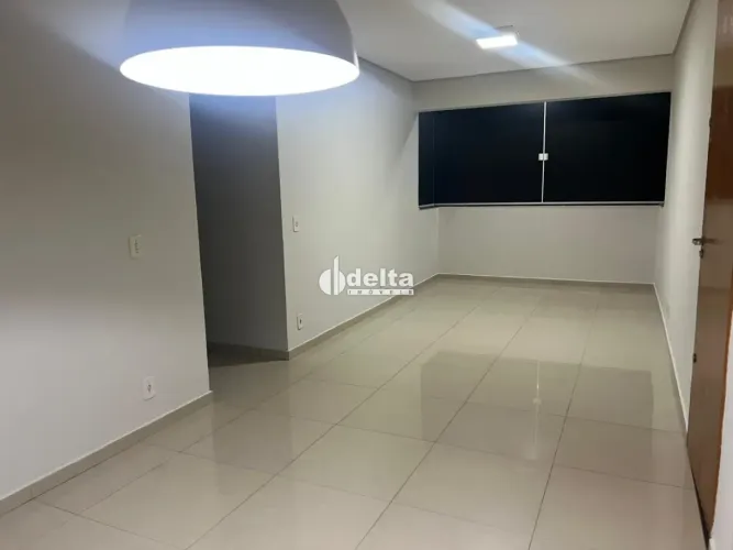 Apartamento com 3 quarto sendo 1 disponível para locação e venda no bairro Santa Mônica em