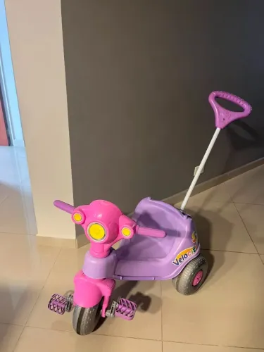 Triciclo infantil