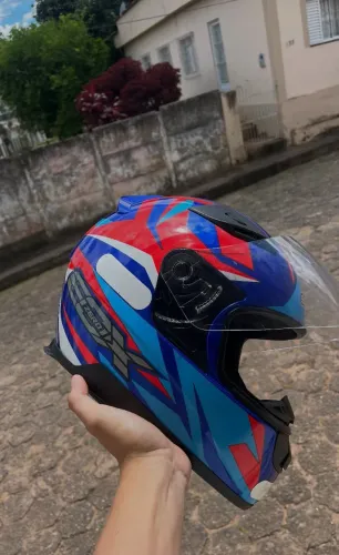 Capacete EBF EOX0