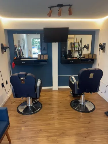 OPORTUNIDADE - REPASSE DE BARBEARIA CAMINHO DAS ÁRVORES