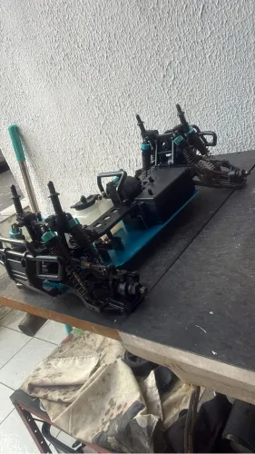 Automodelo hsp tyranno 1/10 nitro chassis e rodas apenas