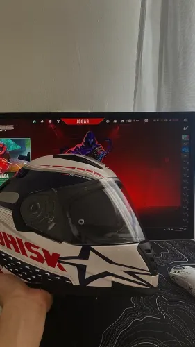 Capacete norisk EUA